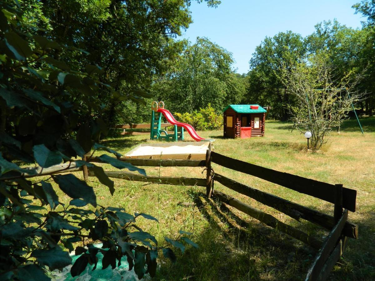 Le Clos Des Dryades D Bed & Breakfast Vers (Lot)