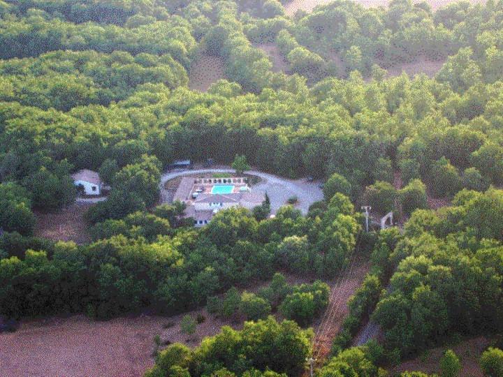 Le Clos Des Dryades D Bed & Breakfast